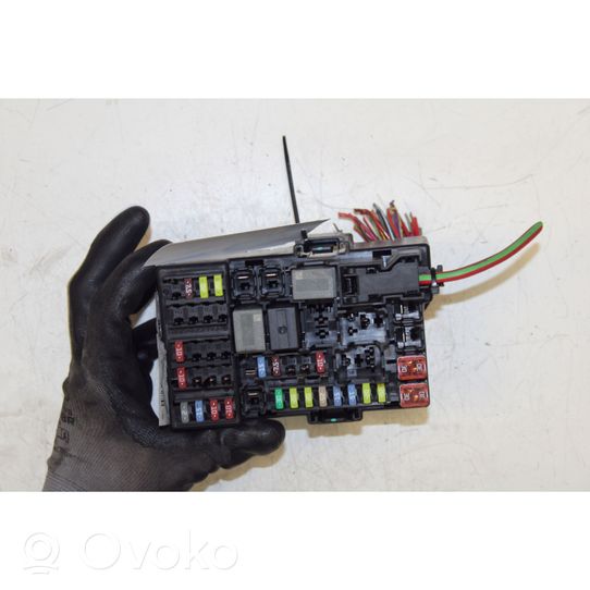 Opel Corsa E Fuse module 