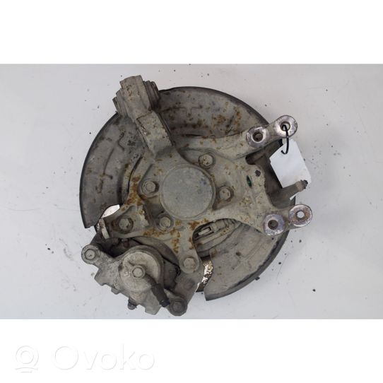 KIA Carens II Rear wheel hub 