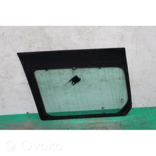 Land Rover Discovery 4 - LR4 Rear vent window glass 