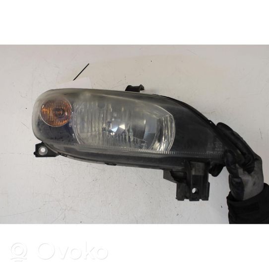 Mazda 2 Lampa przednia 