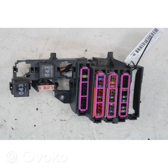 Audi A5 8T 8F Module de fusibles 