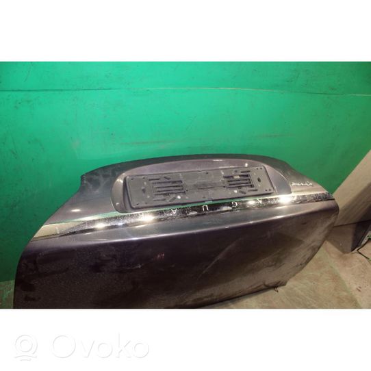 Jaguar X-Type Tailgate/trunk/boot lid 