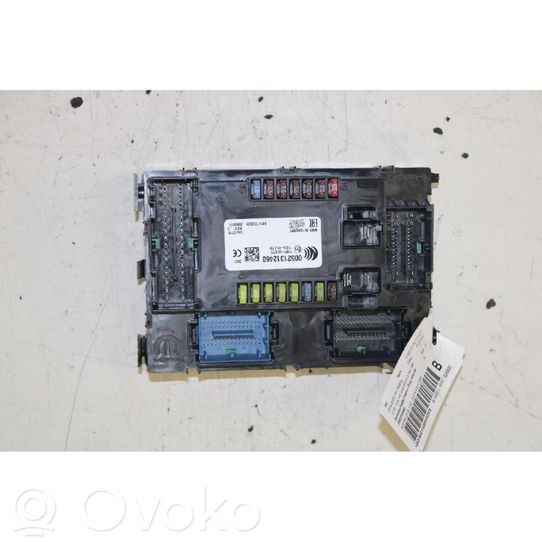 Jeep Cherokee XJ Module de fusibles, 149.50 € OVOKO