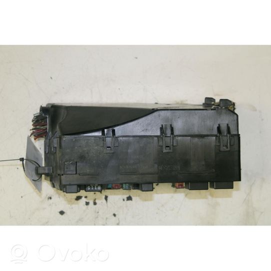 Mazda 3 I Module de fusibles 