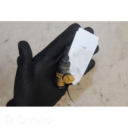 KIA Rio Fuel injector 