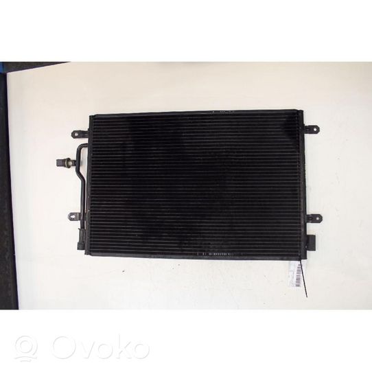 Audi A4 S4 B7 8E 8H Gaisa kondicioniera dzeses radiators 