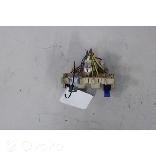 Nissan Note (E11) Module de fusibles 