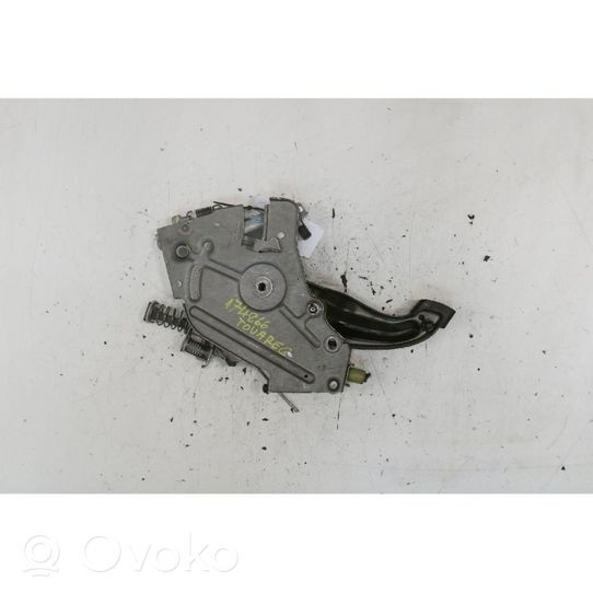 Volkswagen Touareg I Brake pedal 