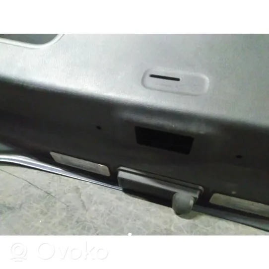 KIA Stonic Portellone posteriore/bagagliaio 