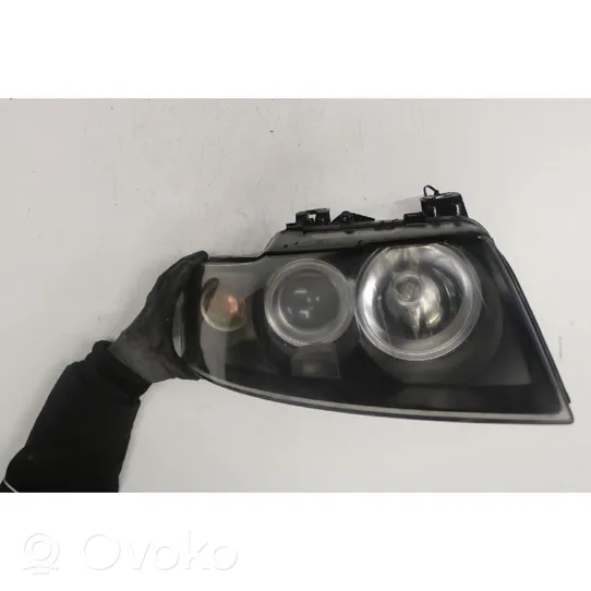 Audi A4 S4 B7 8E 8H Lampa przednia 