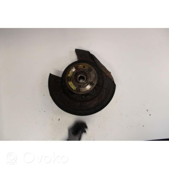 Land Rover Discovery 3 - LR3 Rear wheel hub 