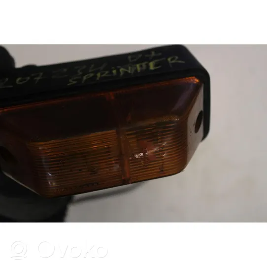 Mercedes-Benz Sprinter W901 W902 W903 W904 Front fender indicator light 