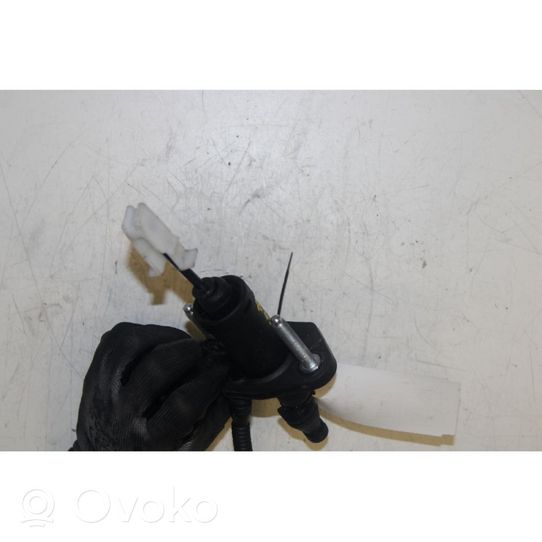 Opel Zafira C Clutch master cylinder 