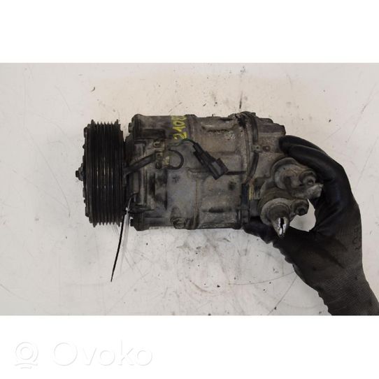 Land Rover Discovery 4 - LR4 Ilmastointilaitteen kompressorin pumppu (A/C) 