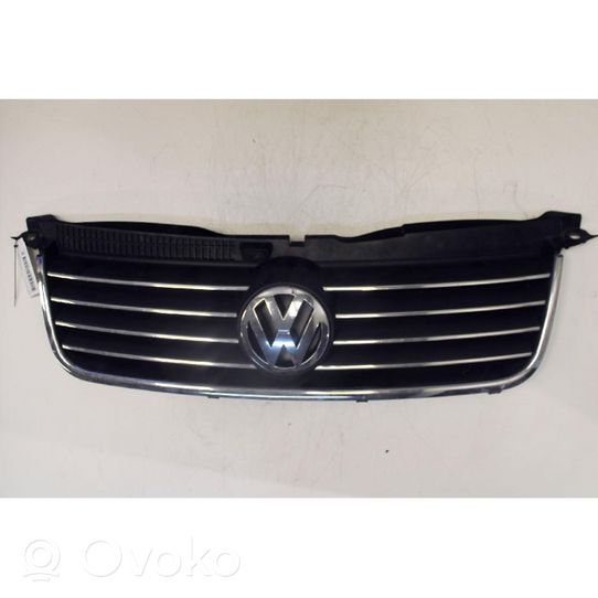 Volkswagen PASSAT B5.5 Grille de calandre avant 