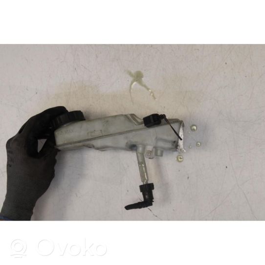 Volvo C30 Brake fluid reservoir 