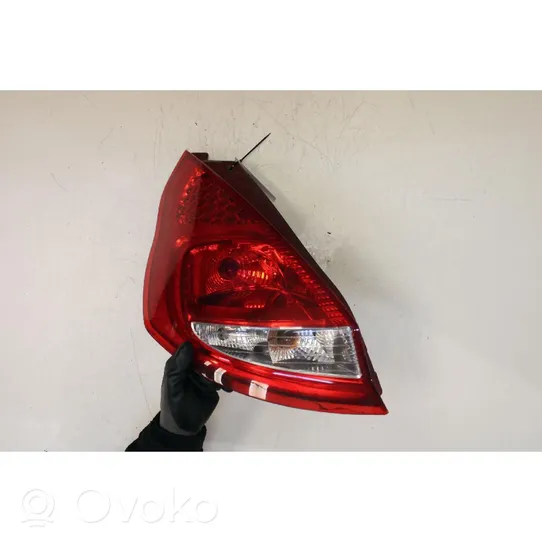 Ford Fiesta Luz trasera/de freno 