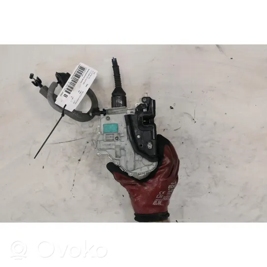 Audi A1 Front door lock 