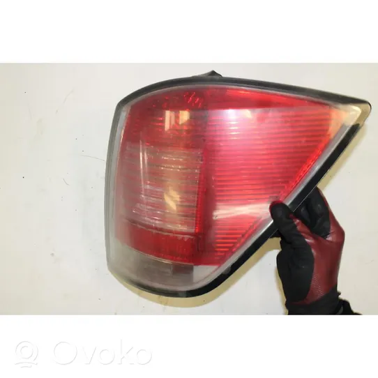 Opel Astra H Lampa tylna 