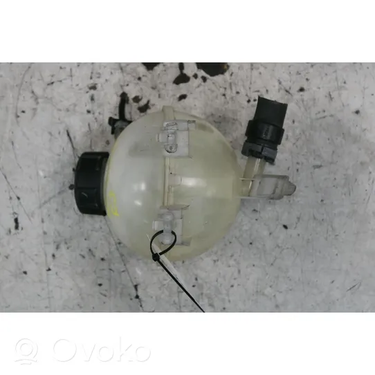 Citroen C3 Coolant expansion tank/reservoir 9800777280