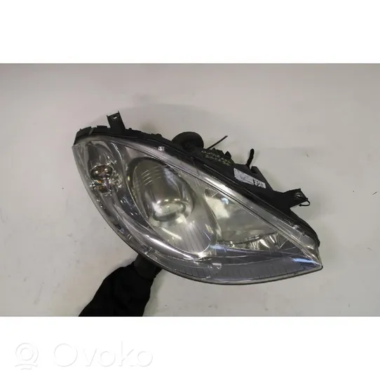 Mercedes-Benz A W169 Lampa przednia 