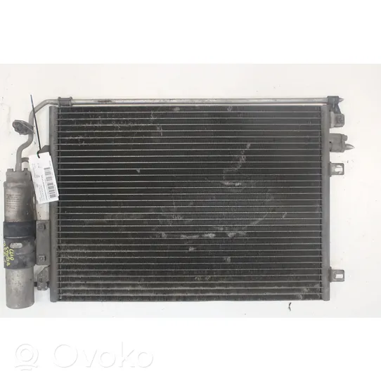 Renault Clio III Radiateur condenseur de climatisation 