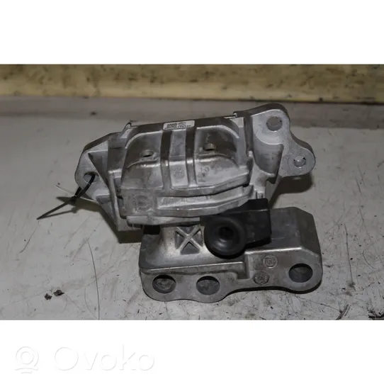 Fiat Tipo Engine mount bracket 