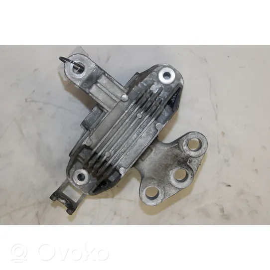 Chevrolet Orlando Engine mount bracket 