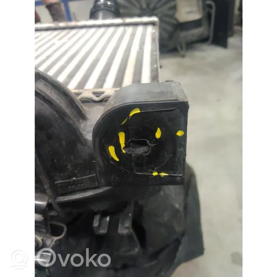 Renault Clio IV Chłodnica powietrza doładowującego / Intercooler 