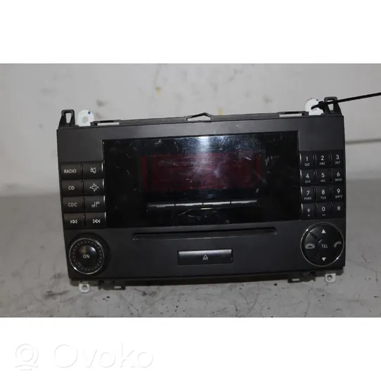 Mercedes-Benz A W169 Unité principale radio / CD / DVD / GPS A1698207589