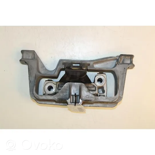 Mercedes-Benz A W176 Engine mount bracket 