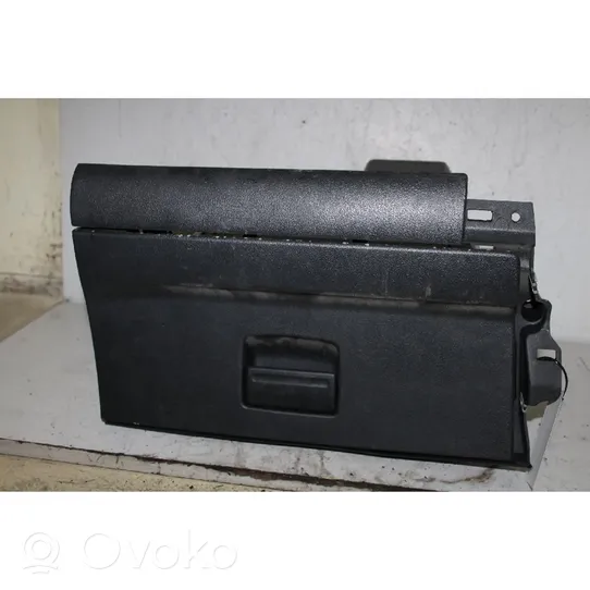 Ford S-MAX Glove box 