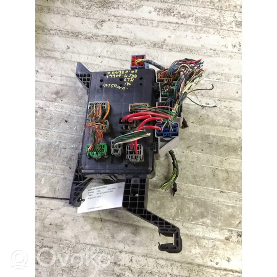 Ford Mondeo Mk III Fuse module 