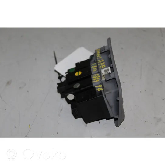 Hyundai Santa Fe Light switch 