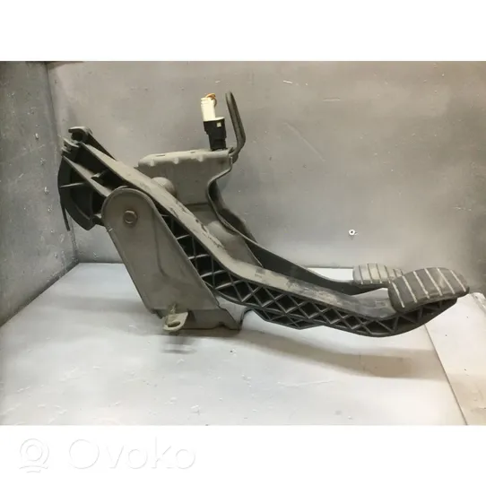 Dacia Sandero Pedal assembly 