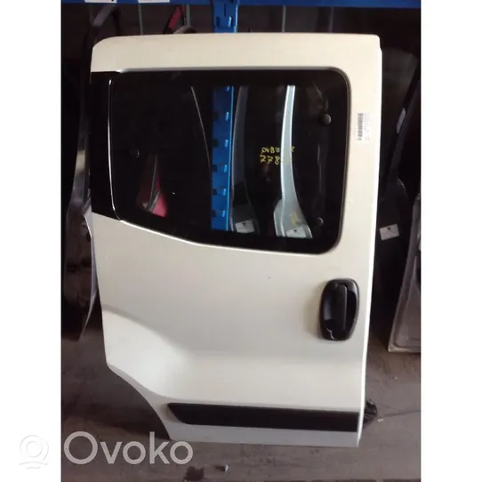 Fiat Qubo Sivuliukuovi 