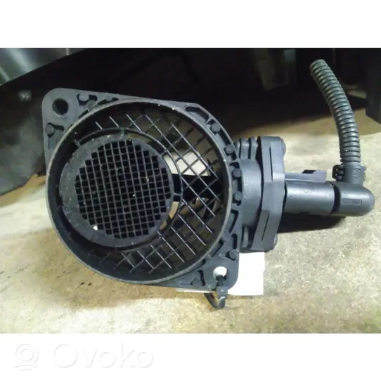 Volkswagen Polo IV 9N3 Mass air flow meter 