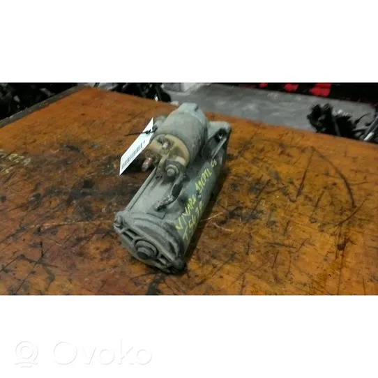 Opel Vivaro Starter motor 