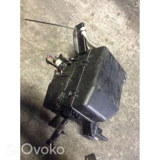 Opel Agila B Fuse module 