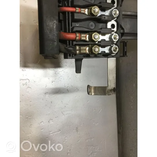 Volkswagen Golf IV Fuse module 