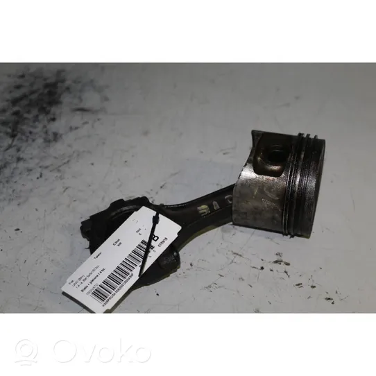 Fiat Uno Piston with connecting rod 