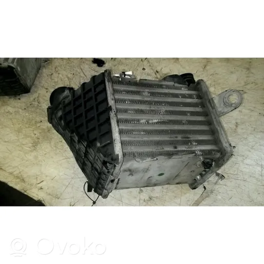 Volkswagen Golf III Chłodnica powietrza doładowującego / Intercooler 