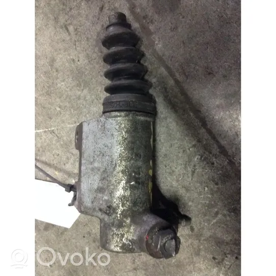 Alfa Romeo GTV Clutch slave cylinder 