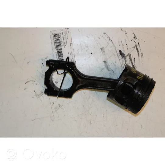 Opel Combo D Piston avec bielle 