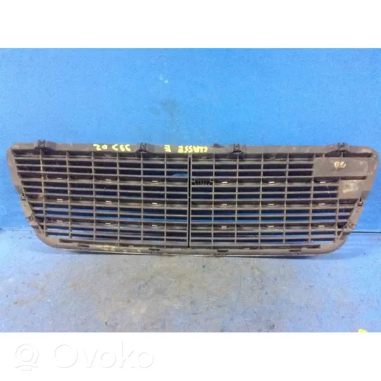 Mercedes-Benz E W210 Grille de calandre avant 