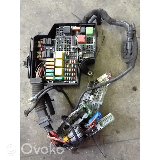 Opel Combo C Fuse module 