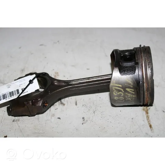 Opel Vivaro Piston with connecting rod 