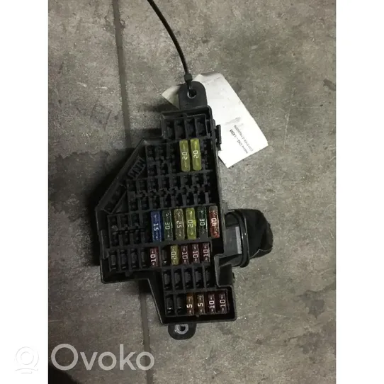 Volkswagen Golf Plus Fuse module 