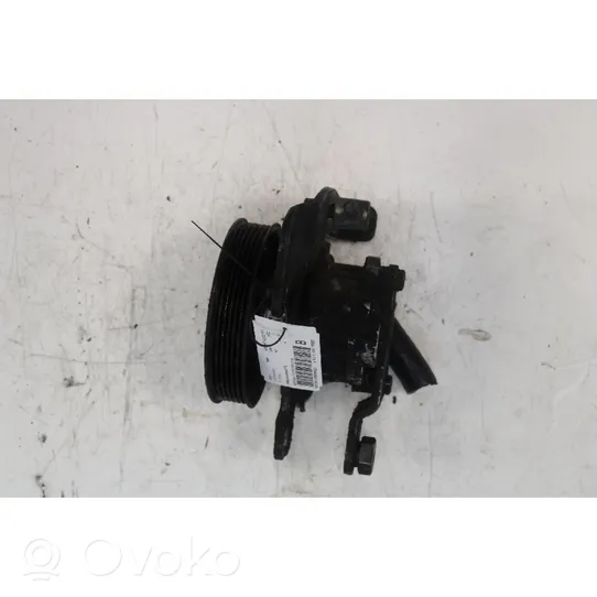 Nissan Atleon Power steering pump 