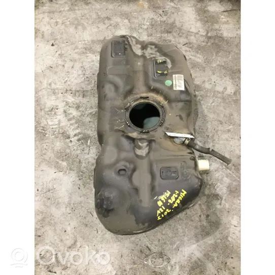 Nissan Micra Serbatoio del carburante 